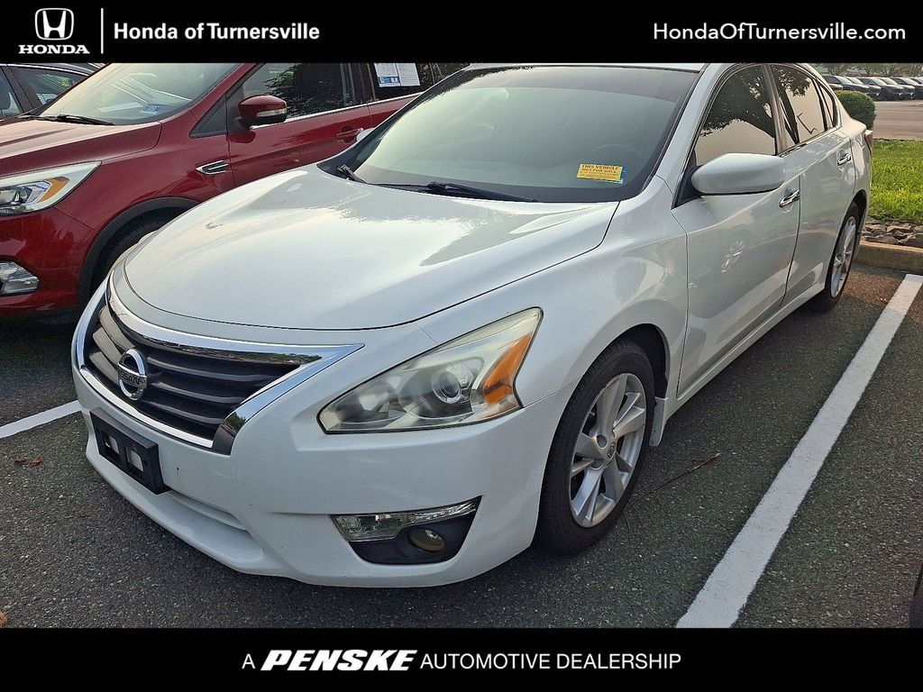 Used 2014 Nissan Altima 2.5 SV Sedan