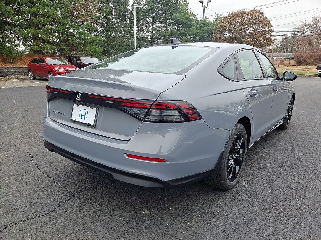New 2025 Honda Accord SE Sedan