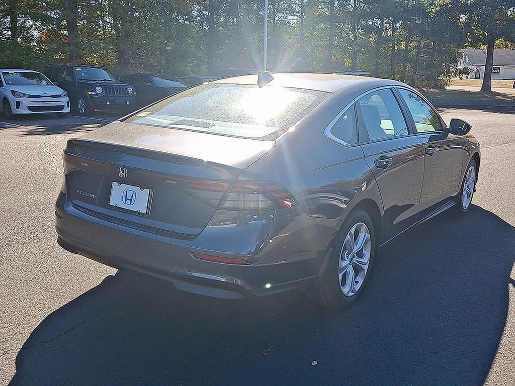 New 2025 Honda Accord LX Sedan