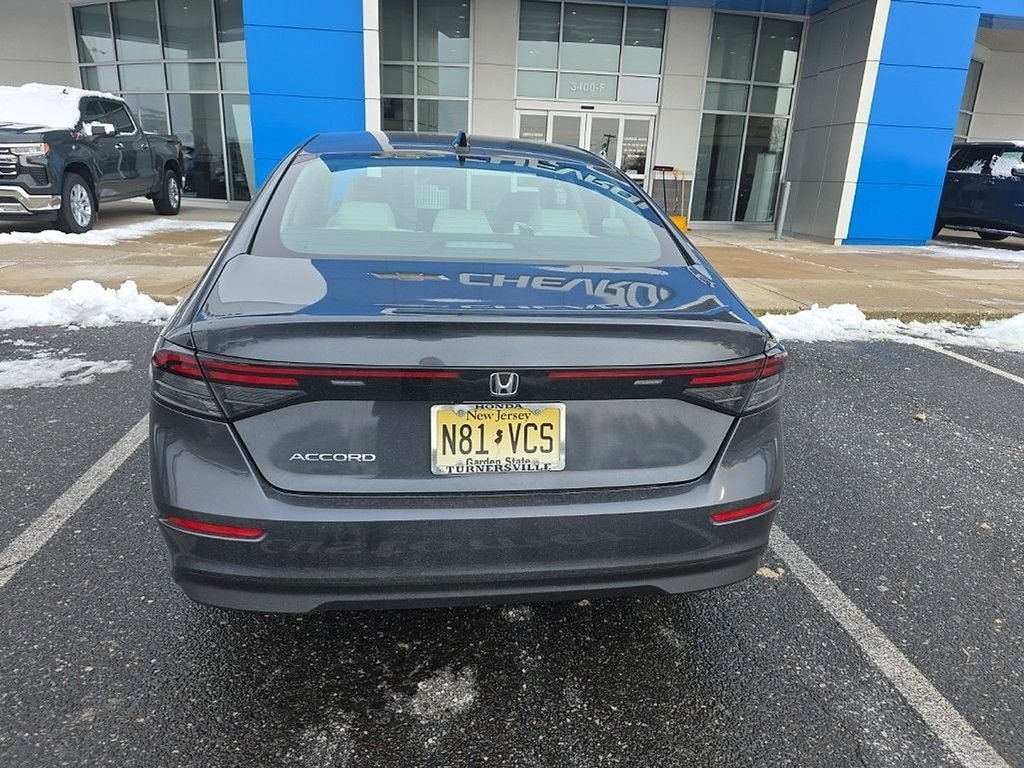 Used 2025 Honda Accord SE Sedan