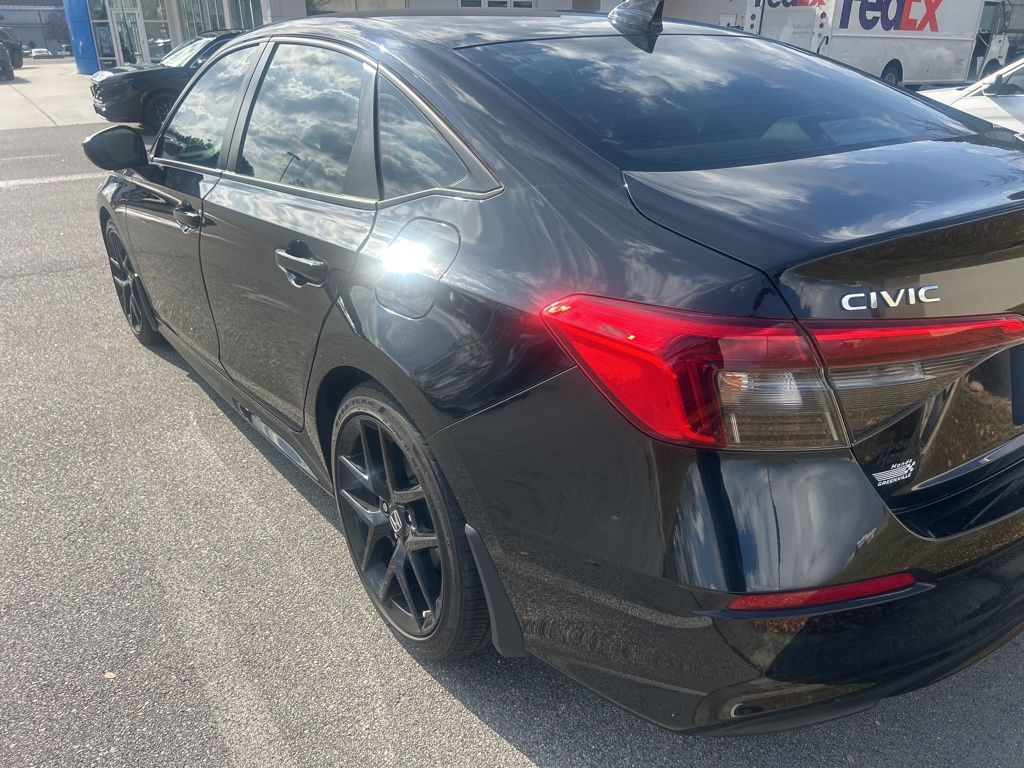 2022 Honda Civic Sport photo 3