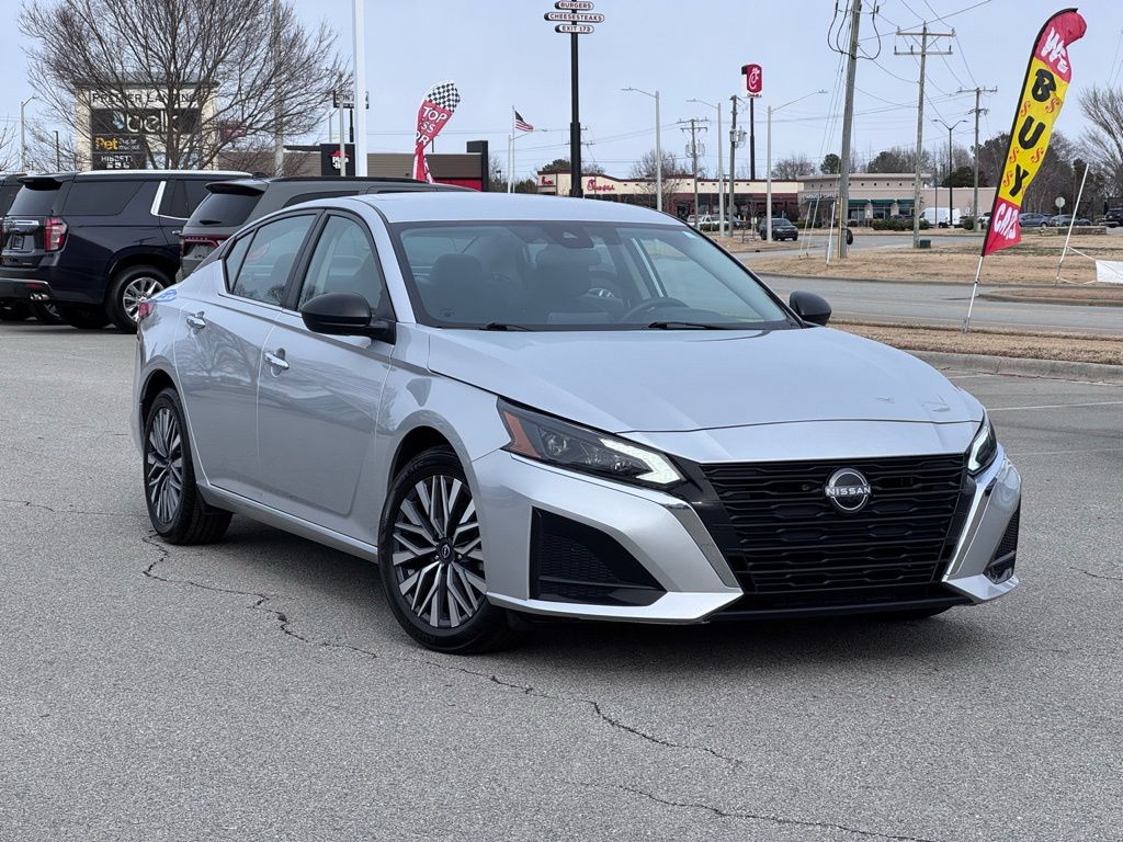 2024 Nissan Altima SV