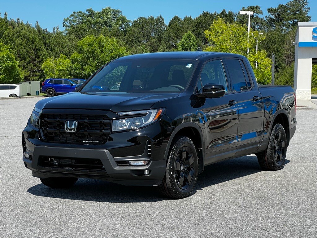 2025 Honda Ridgeline Black Edition photo 2