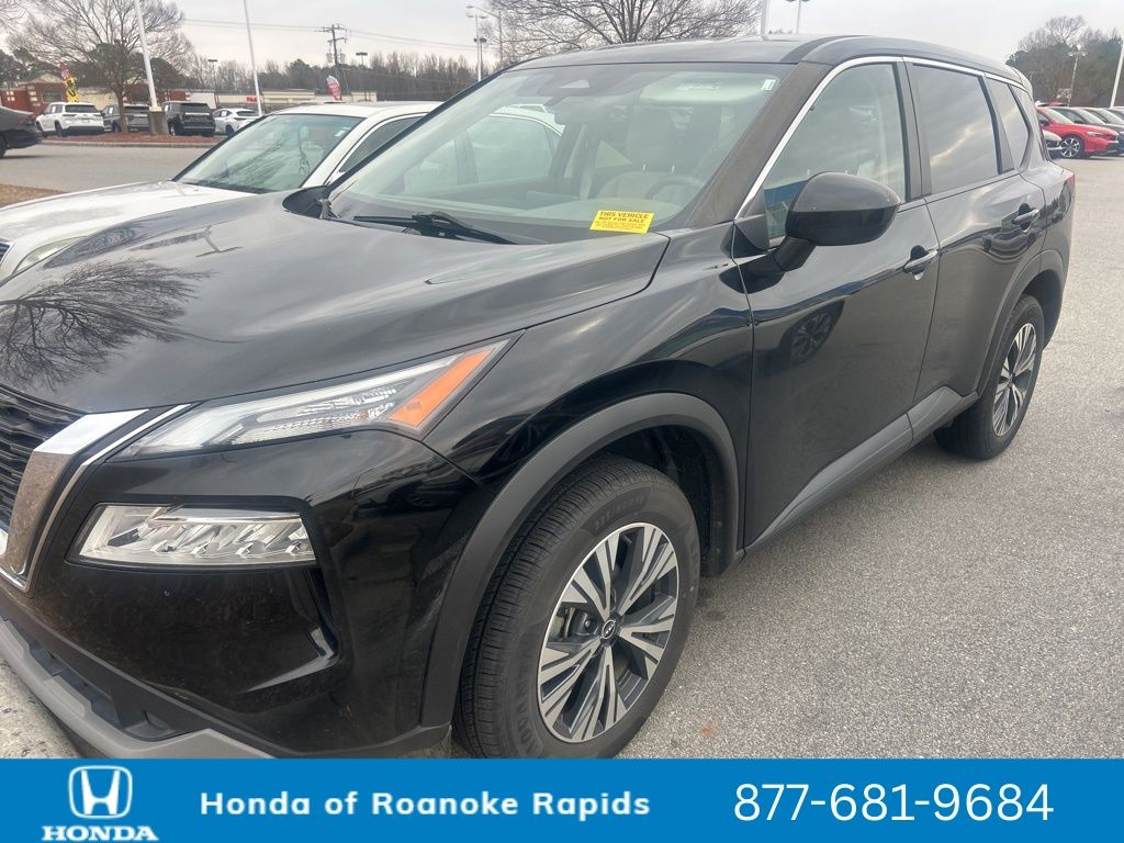 2023 Nissan Rogue SV's photo