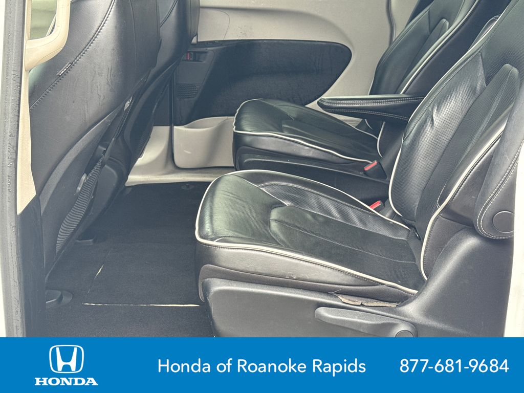2023 Chrysler Pacifica Hybrid Limited - Photo 21