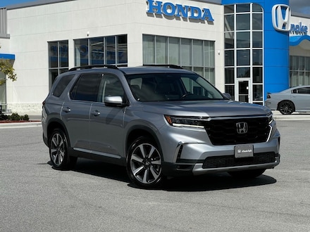 2023 Honda Pilot Touring SUV
