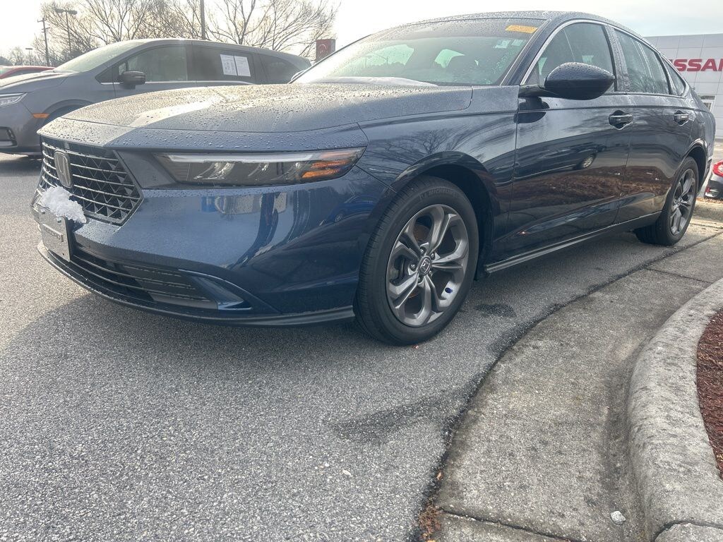 Used 2024 Honda Accord EX Sedan