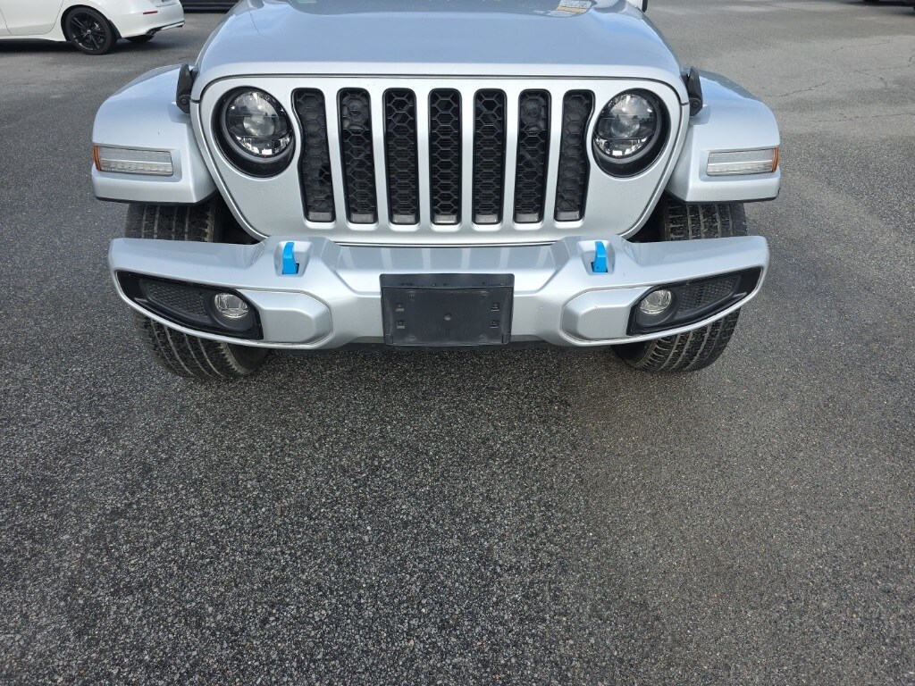 2023 Jeep Wrangler 4xe Sahara photo 3
