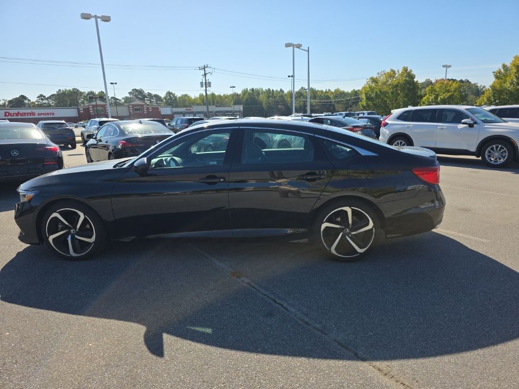 2022 Honda Accord Sport 2.0T photo 2