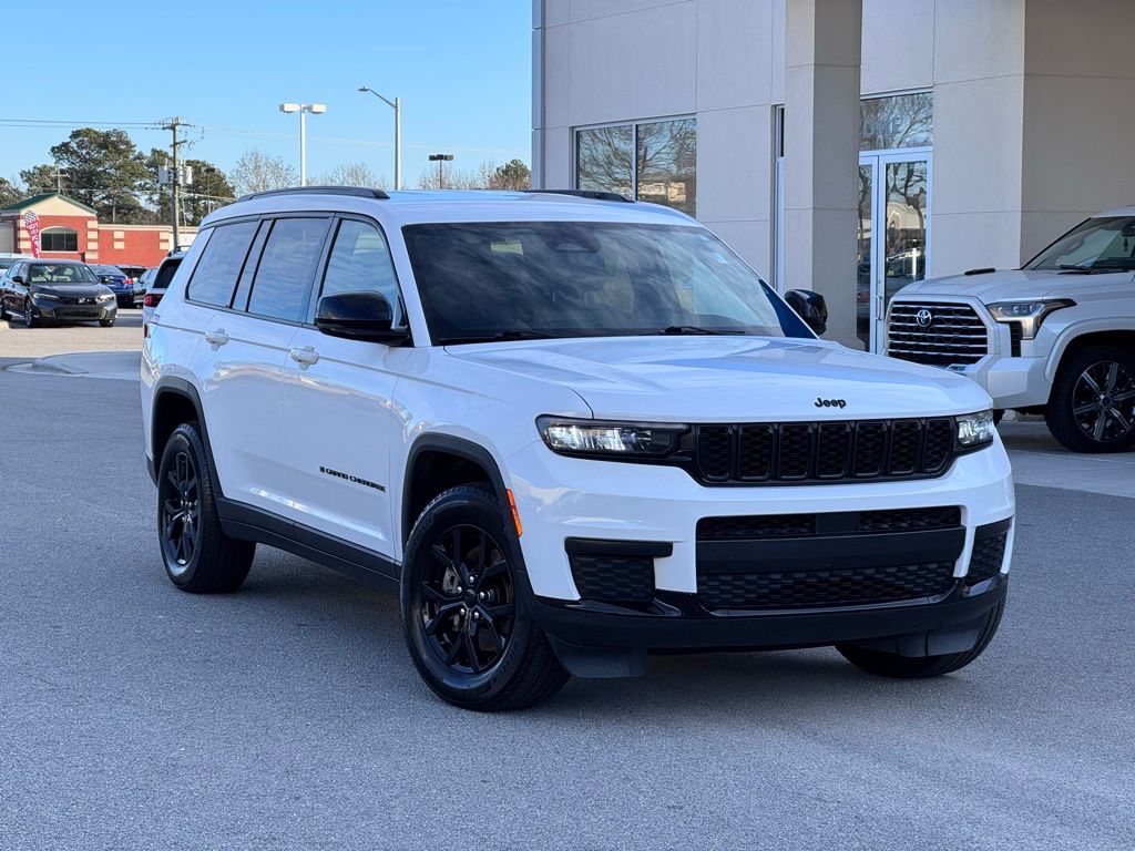2024 Jeep Grand Cherokee L Altitude's photo