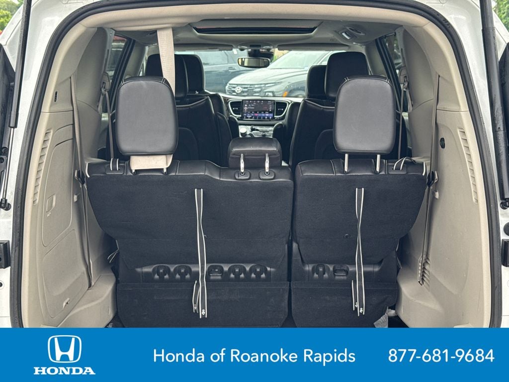 2023 Chrysler Pacifica Hybrid Limited - Photo 18