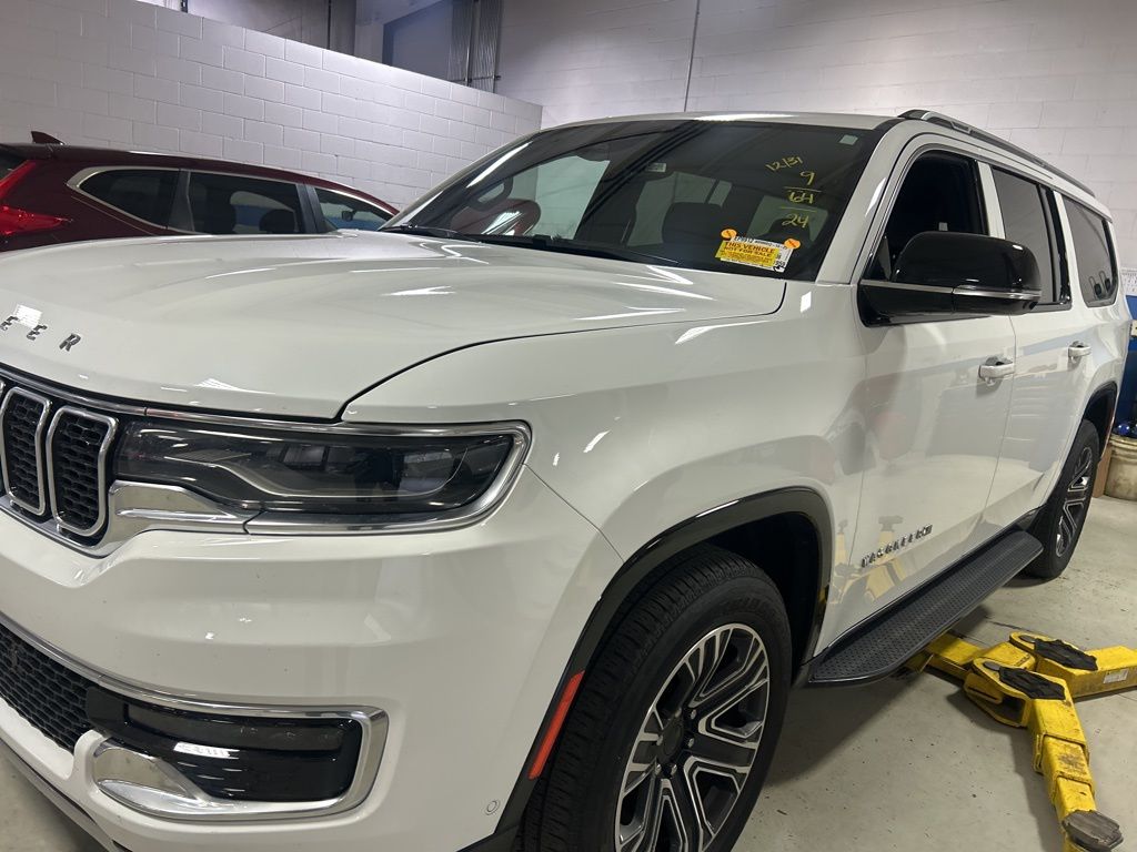2024 Jeep Wagoneer L Series II's photo