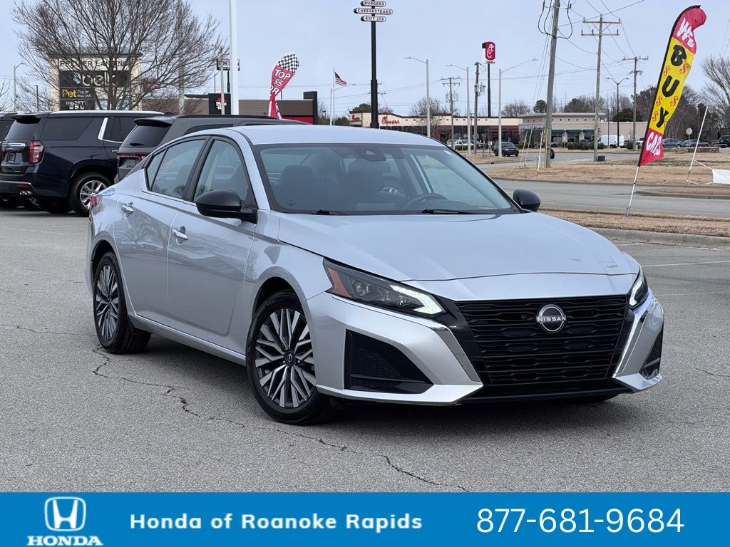 2024 Nissan Altima SV