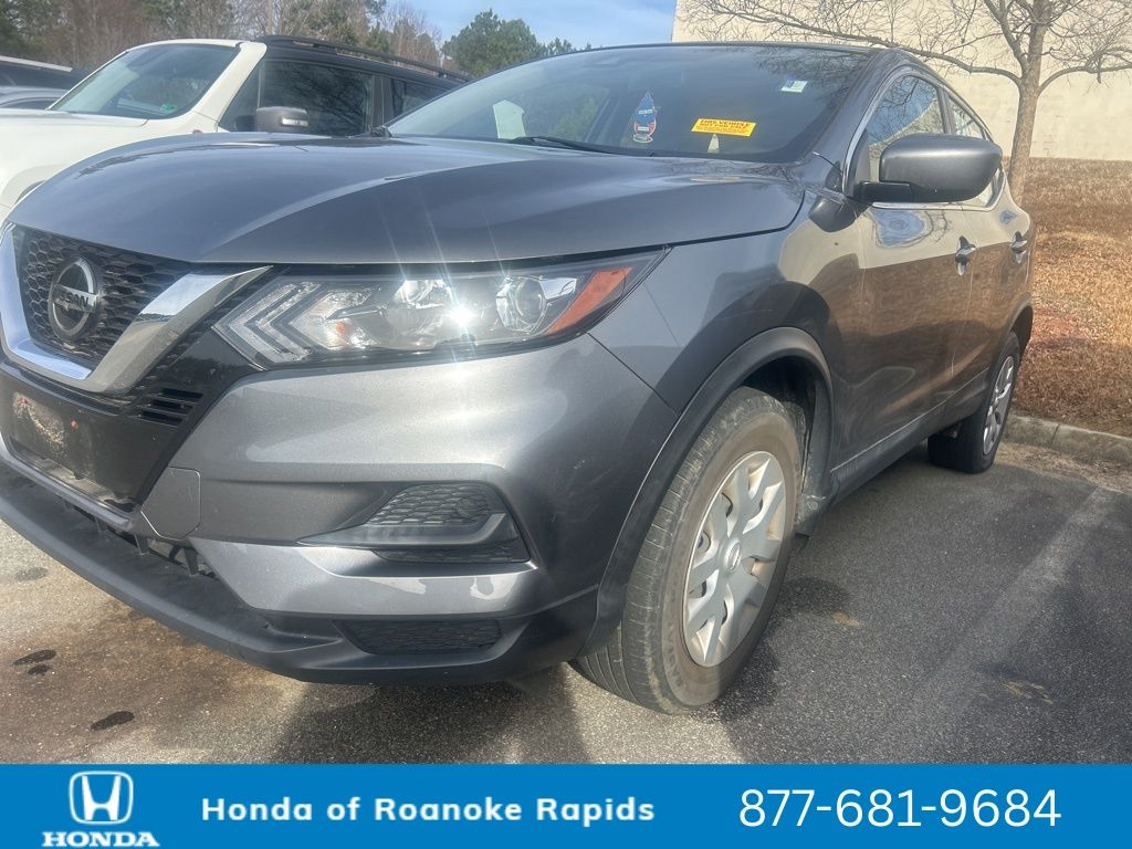 2020 Nissan Rogue Sport S's photo