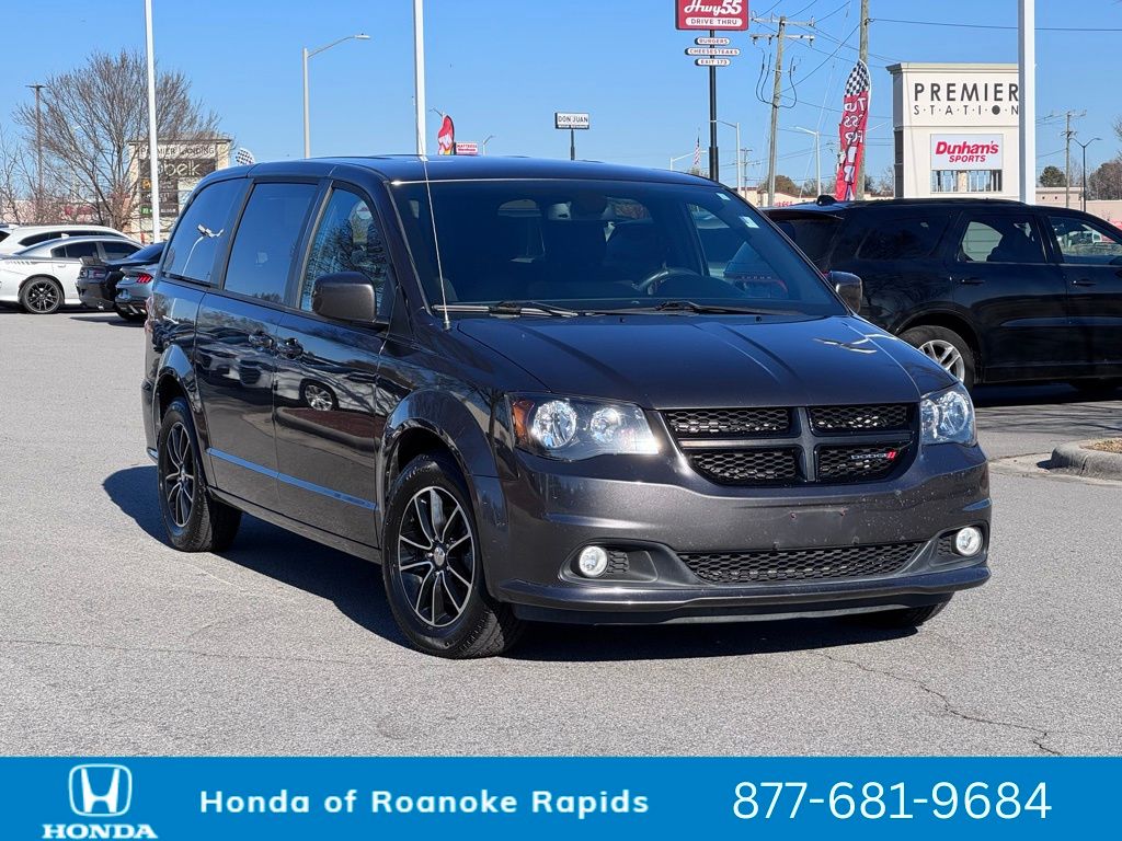 2019 Dodge Grand Caravan SE Plus's photo