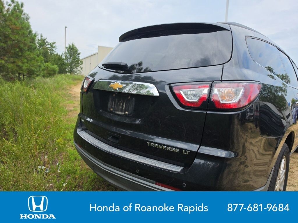 Used 2015 Chevrolet Traverse LT w/1LT SUV