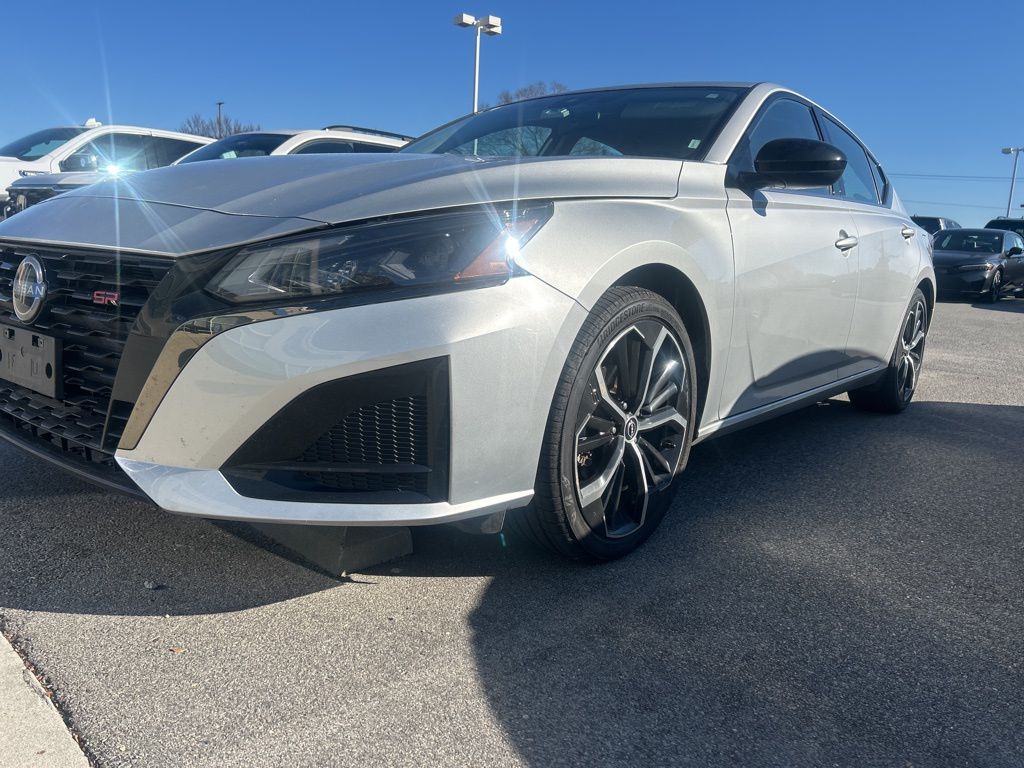 2024 Nissan Altima SR