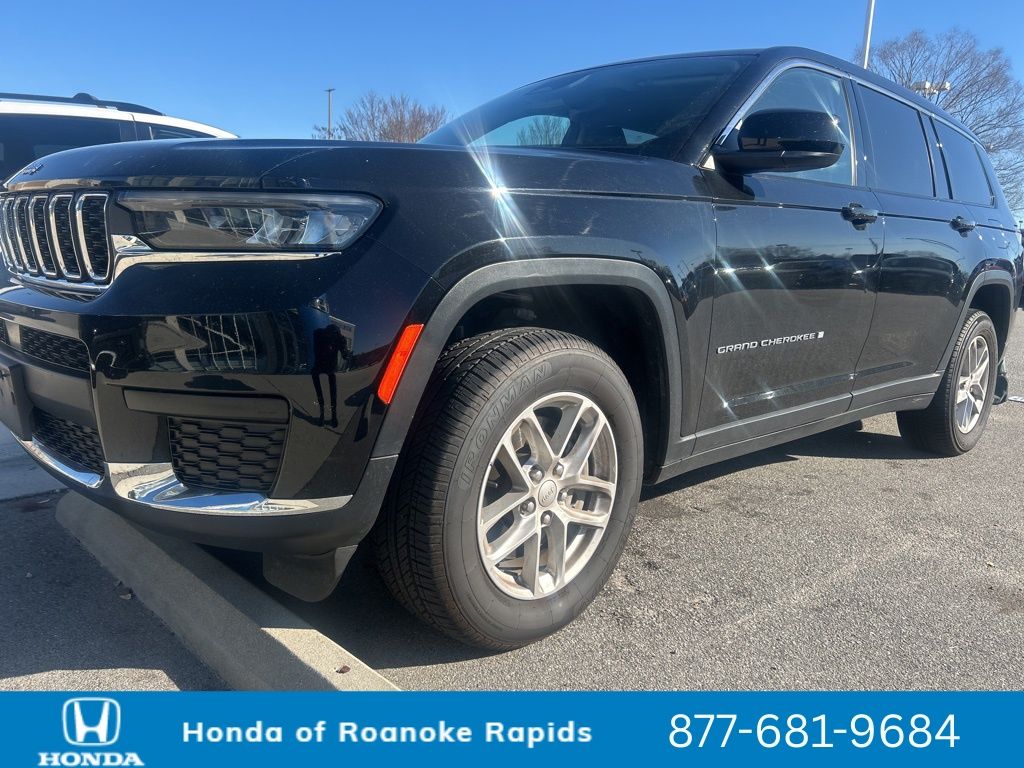 2023 Jeep Grand Cherokee L Laredo's photo