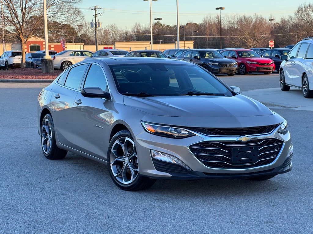 2024 Chevrolet Malibu 1LT's photo