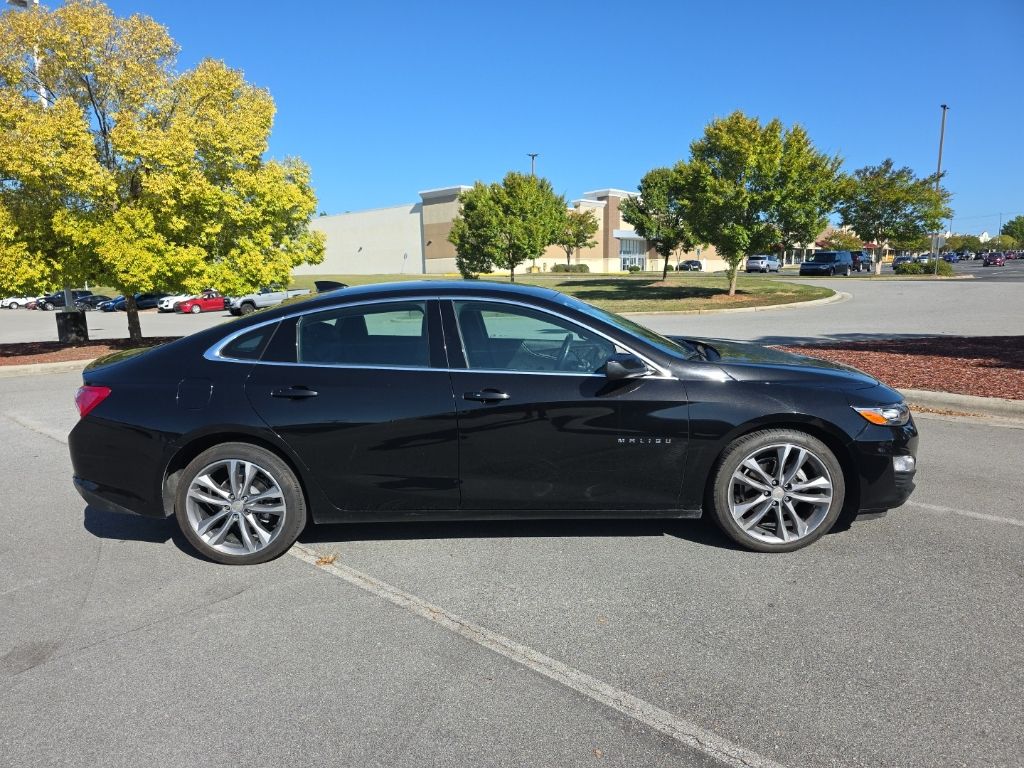 2024 Chevrolet Malibu Premier 2LT photo 3
