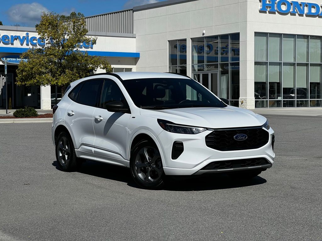 2023 Ford Escape