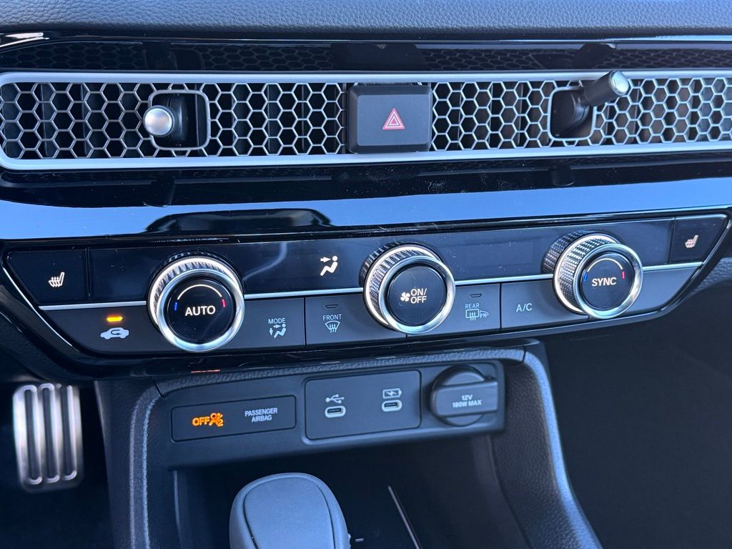 2026 Honda Civic Sport Touring - Photo 18