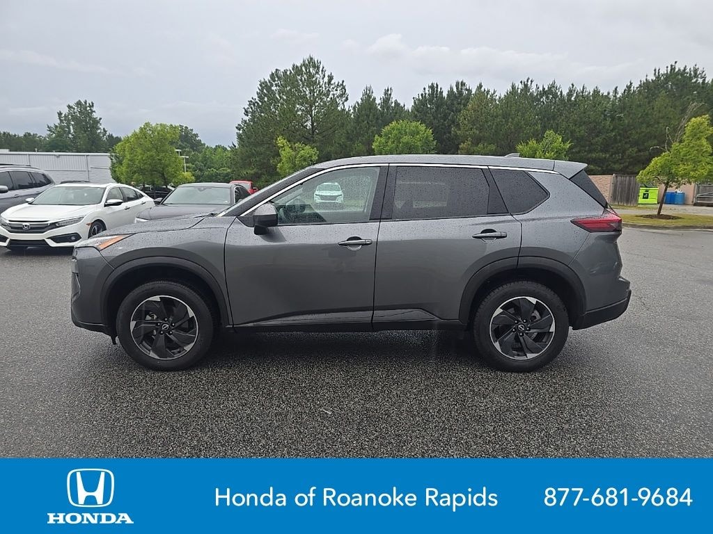 Used 2024 Nissan Rogue SV SUV