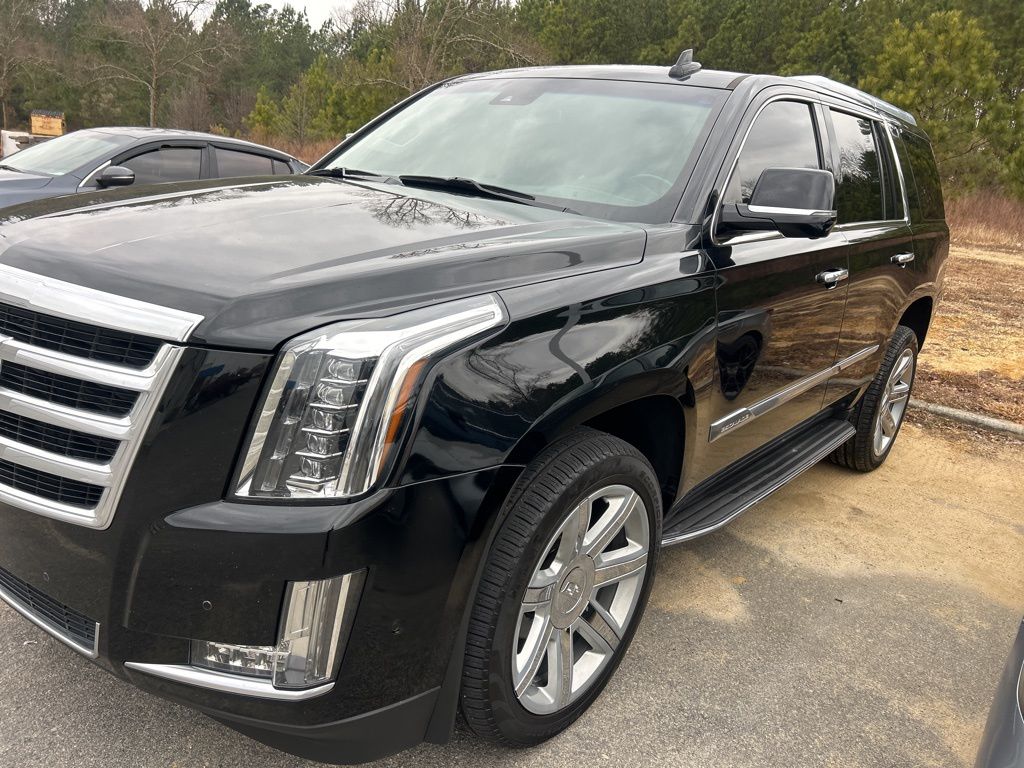 2017 Cadillac Escalade Luxury's photo