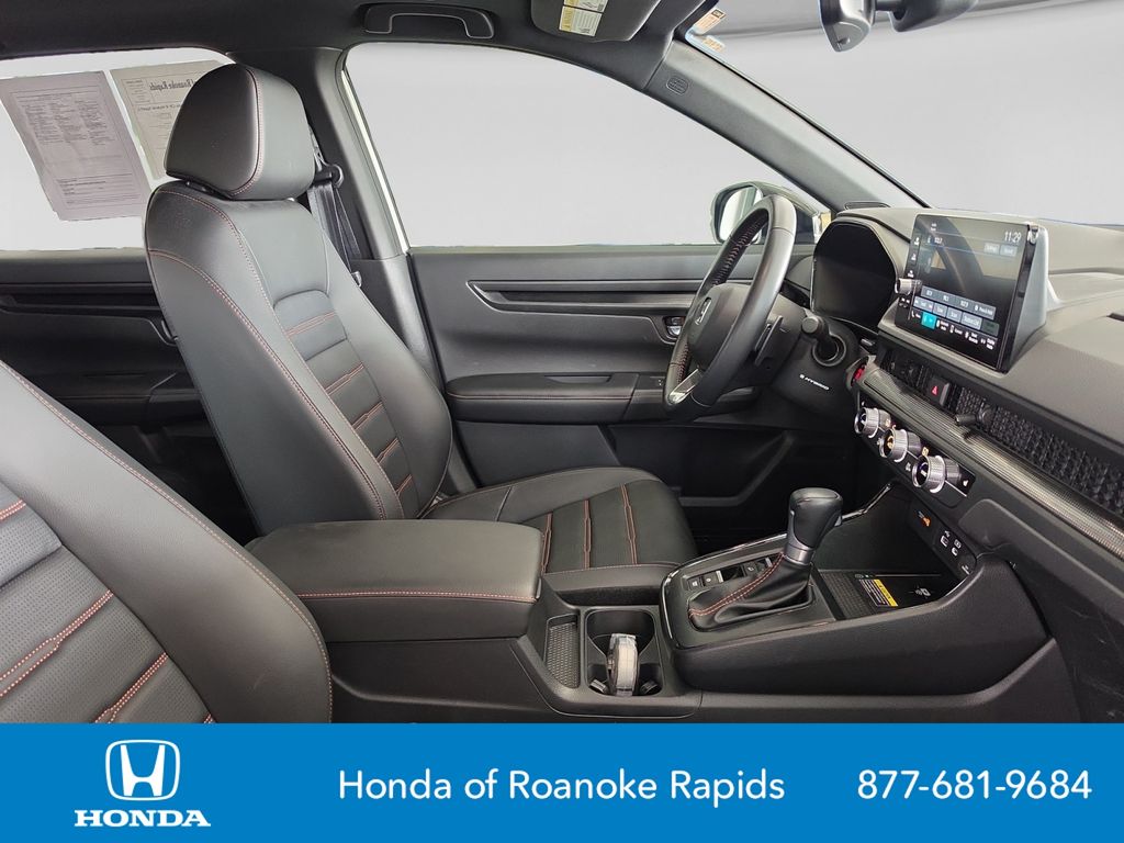 2025 Honda CR-V Sport-L - Photo 17