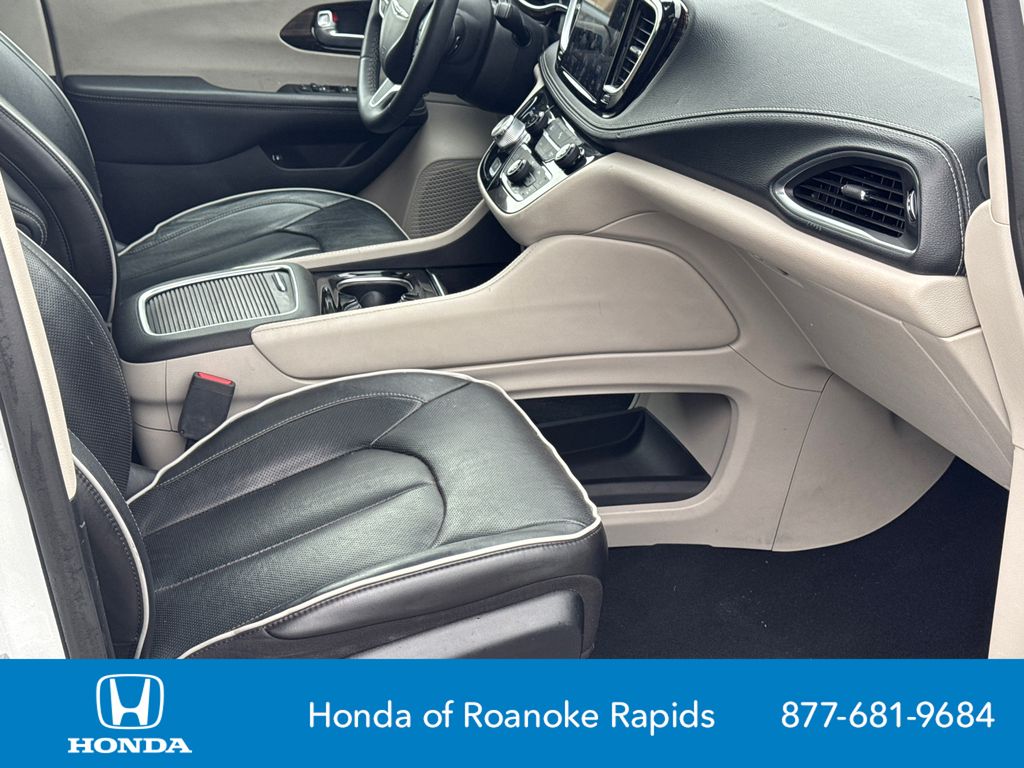 2023 Chrysler Pacifica Hybrid Limited - Photo 13