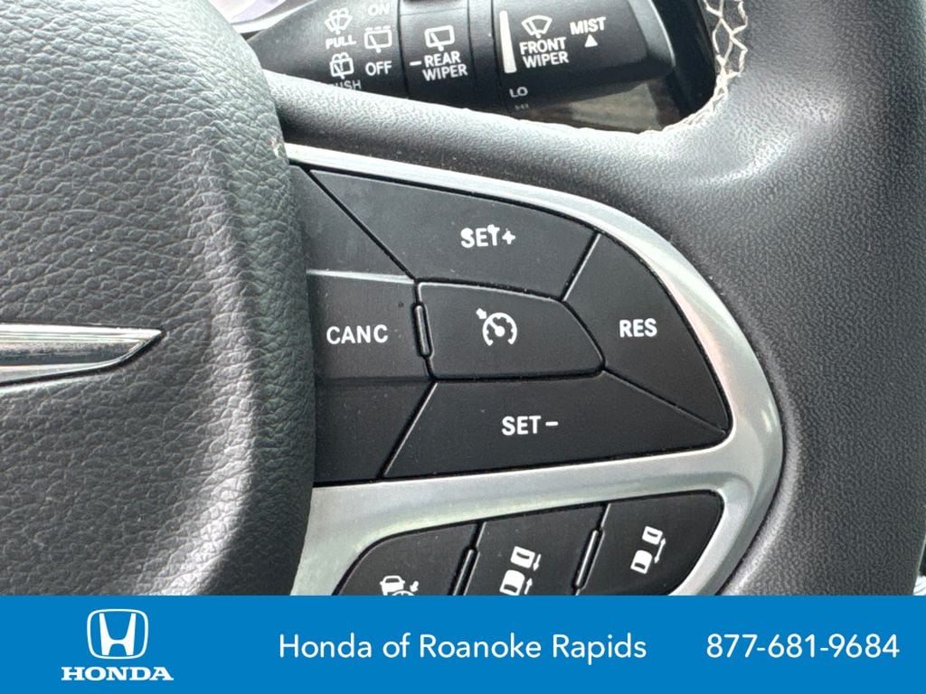 2023 Chrysler Pacifica Hybrid Limited - Photo 26