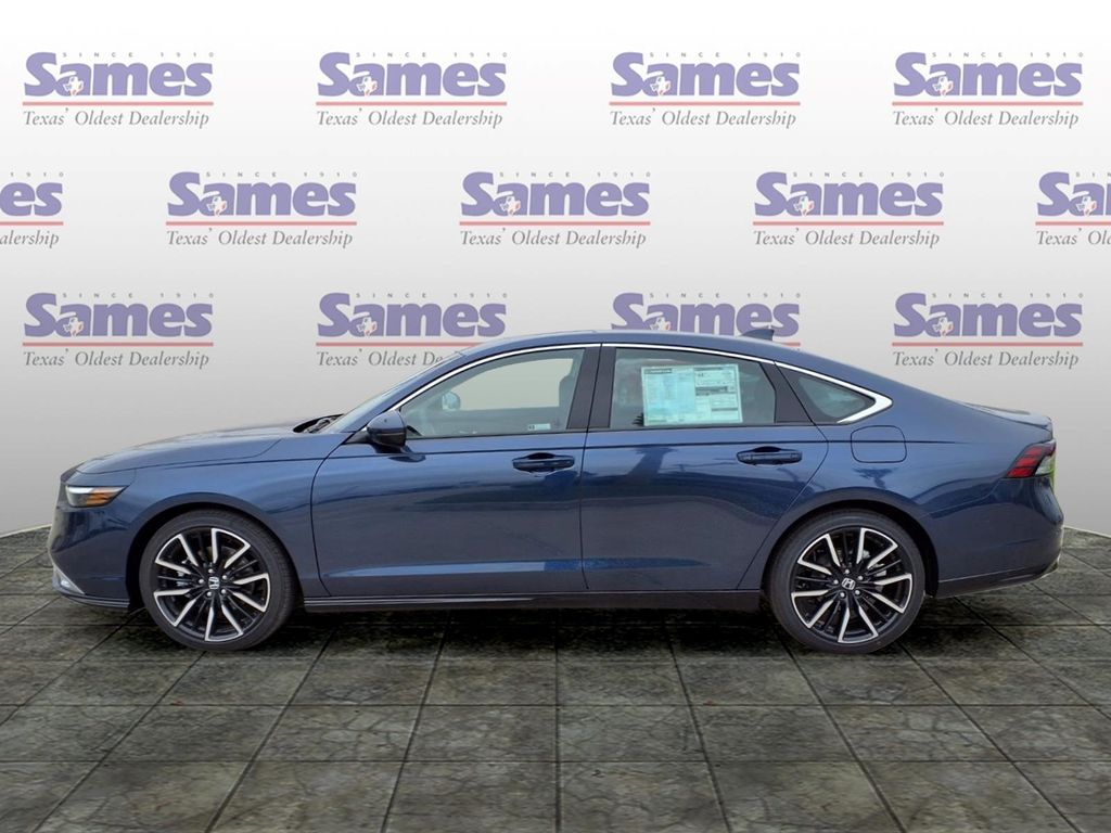 2026 Honda Accord Hybrid Touring - Photo 4