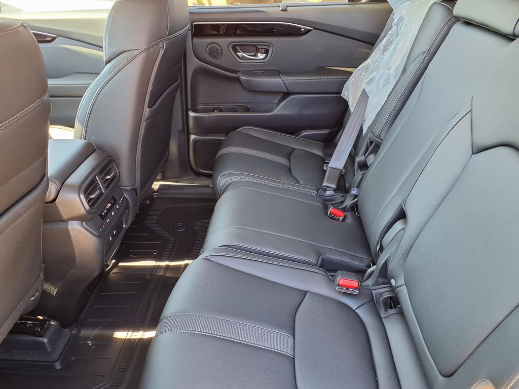 2026 Honda Pilot EX-L - Photo 11