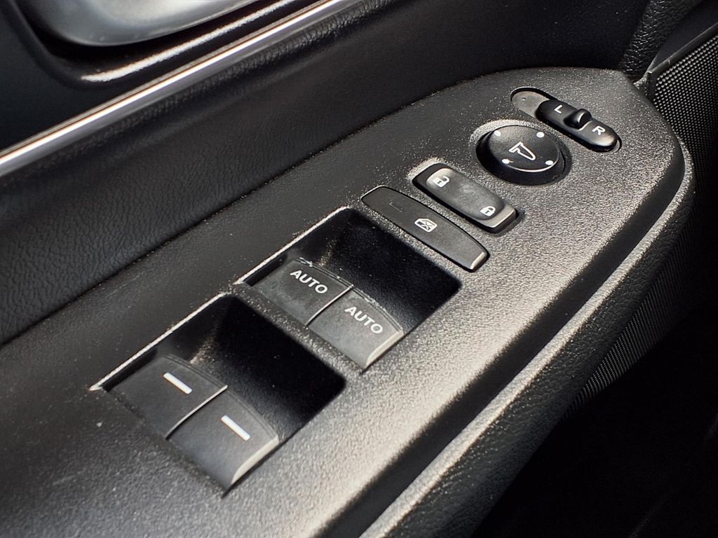 2021 Honda CR-V EX-L - Photo 19