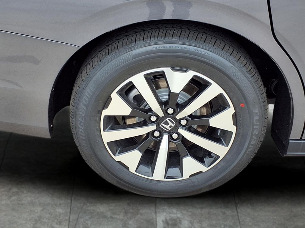 2026 Honda Odyssey EX-L - Photo 9