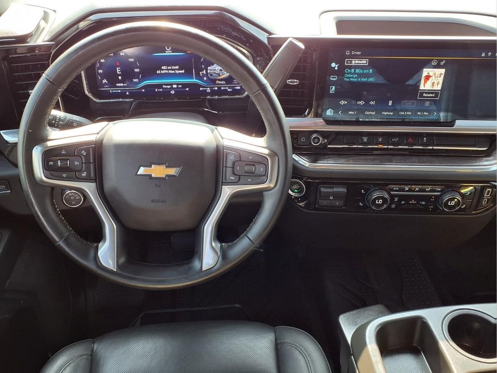 2024 Chevrolet Silverado 2500HD LTZ - Photo 13