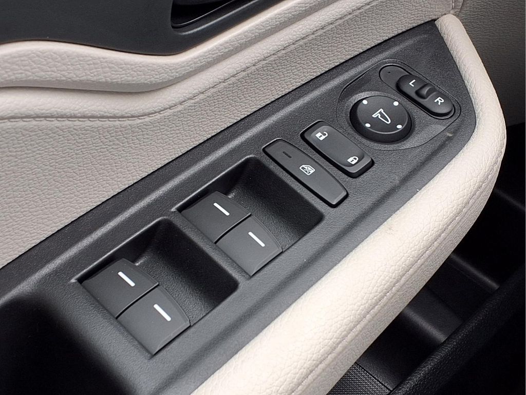 2026 Honda Odyssey EX-L - Photo 19