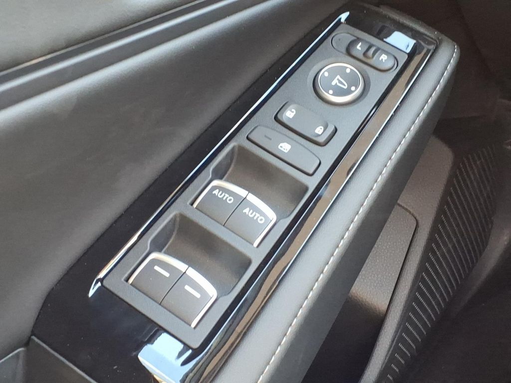 2026 Honda Accord Hybrid Touring - Photo 19
