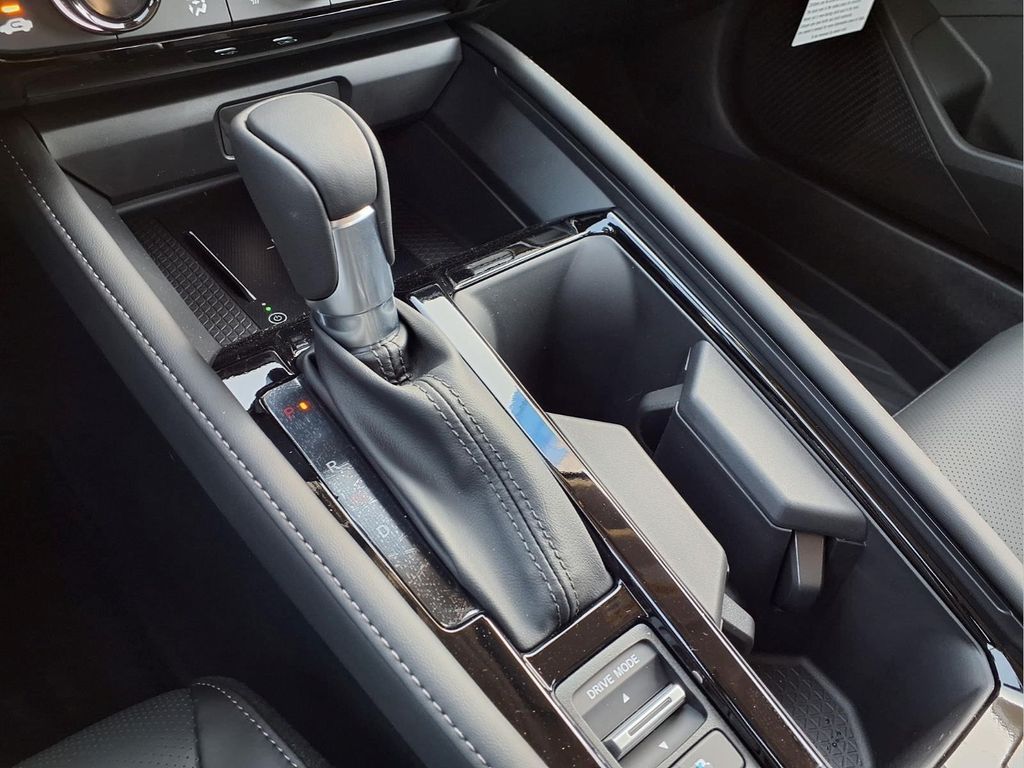 2026 Honda Accord Hybrid Touring - Photo 18