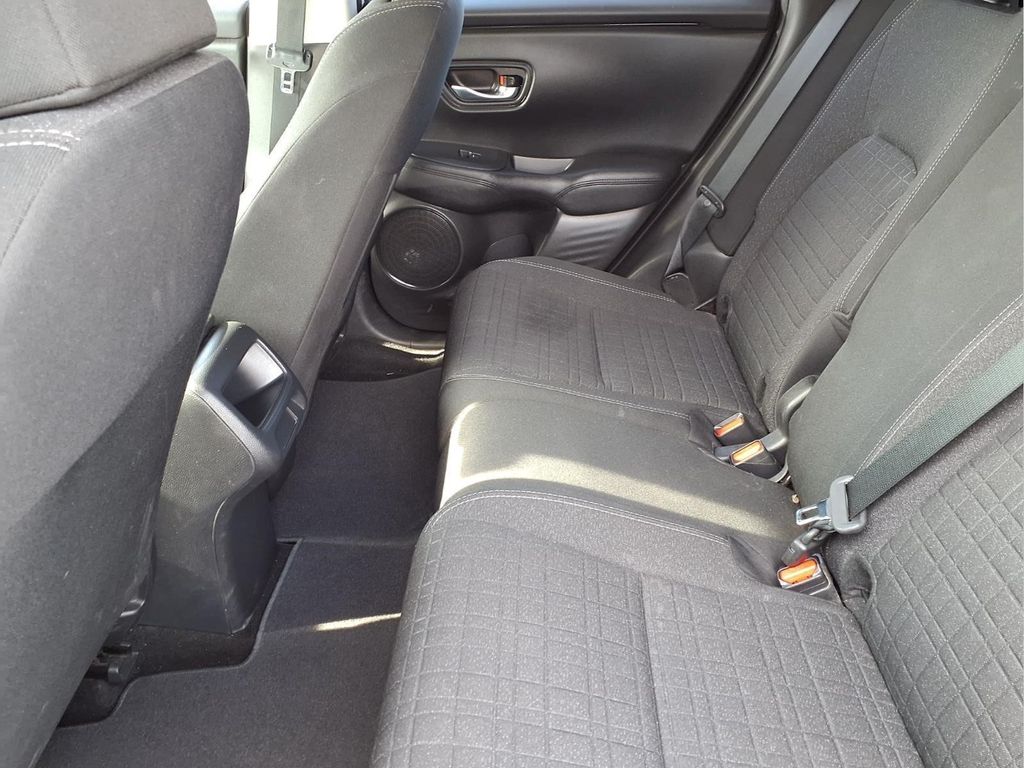 2025 Honda HR-V LX - Photo 11