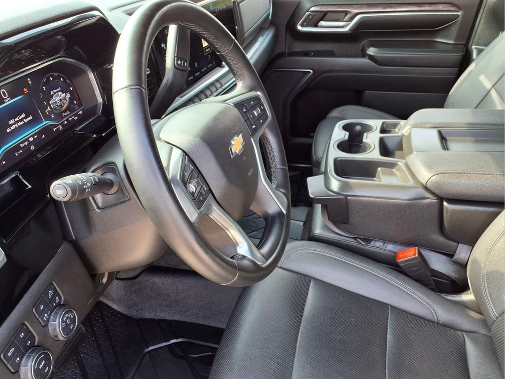 2024 Chevrolet Silverado 2500HD LTZ - Photo 16