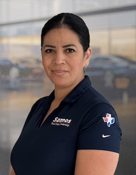 Staff member Deyanira Cardenas from ID_b7a023