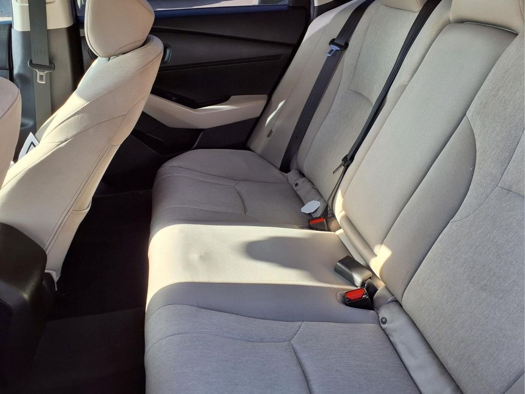 2024 Honda Accord LX - Photo 11