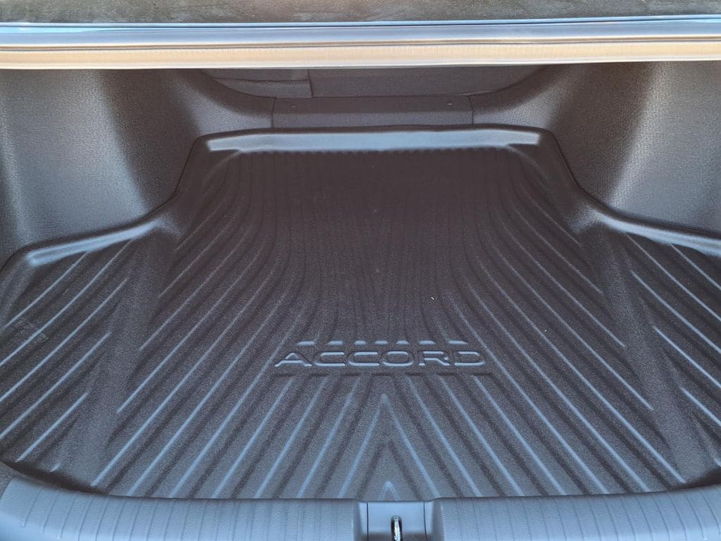 2026 Honda Accord Hybrid Touring - Photo 9