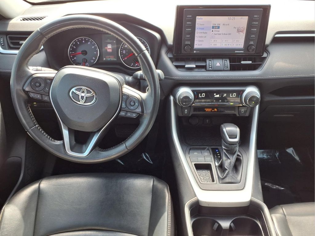 2021 Toyota RAV4 XLE Premium - Photo 11