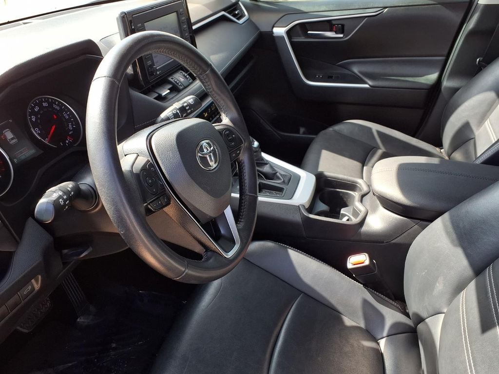 2021 Toyota RAV4 XLE Premium - Photo 16