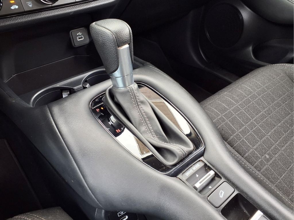 2024 Honda HR-V LX - Photo 18