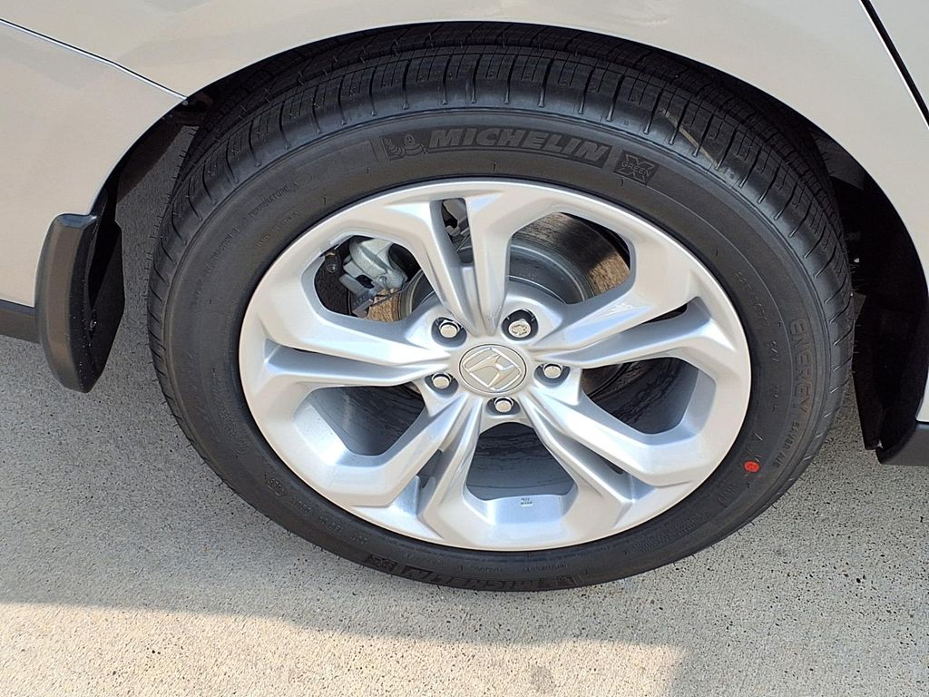 2026 Honda Accord LX - Photo 9