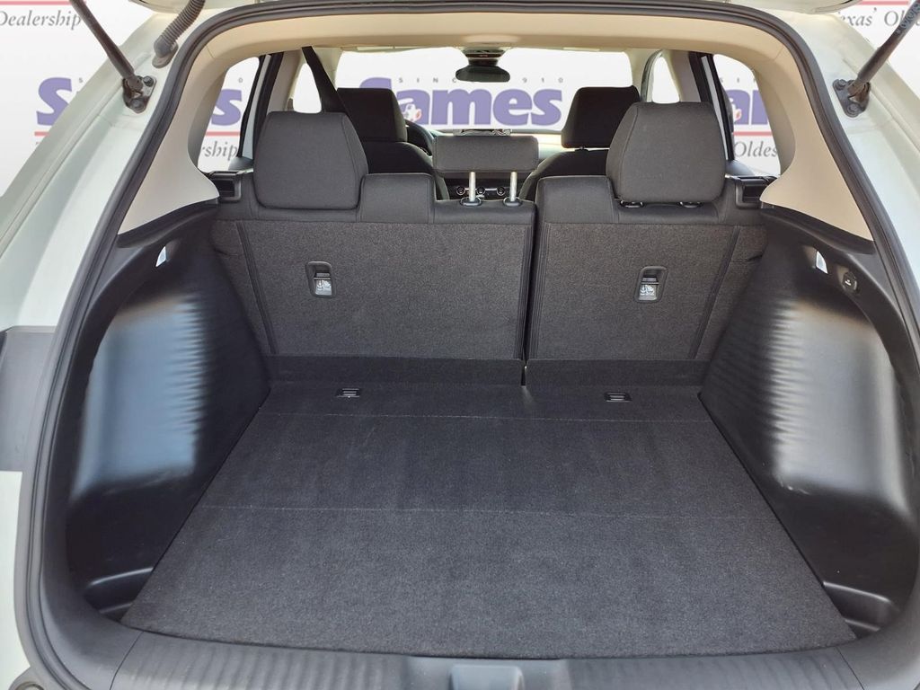 2025 Honda HR-V LX - Photo 10