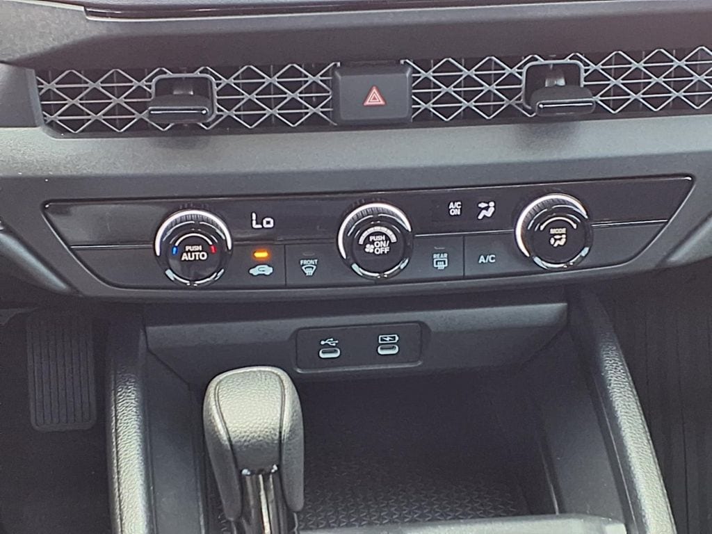 2025 Honda Accord LX - Photo 15